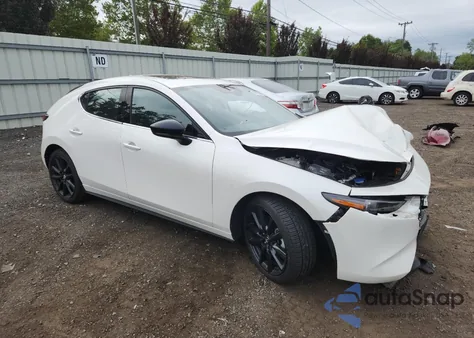 2021 Mazda 3 из США, поврежденный, VIN JM1BPBJY8M1343787